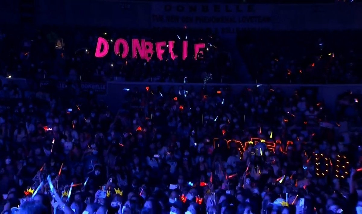 donbelle and bubblies power is no joke, they are dominating the araneta! 

#DonBelle
#DONBELLEmpire