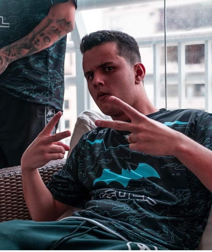 _cidaramos's tweet photo. Parabéns🥳🥳🥳🥳 meu filho amado desejo toda felicidade🌟🌟🌟 do mundo para você meu querubin 💙❤️💙❤️ https://t.co/98jOY6eTiW