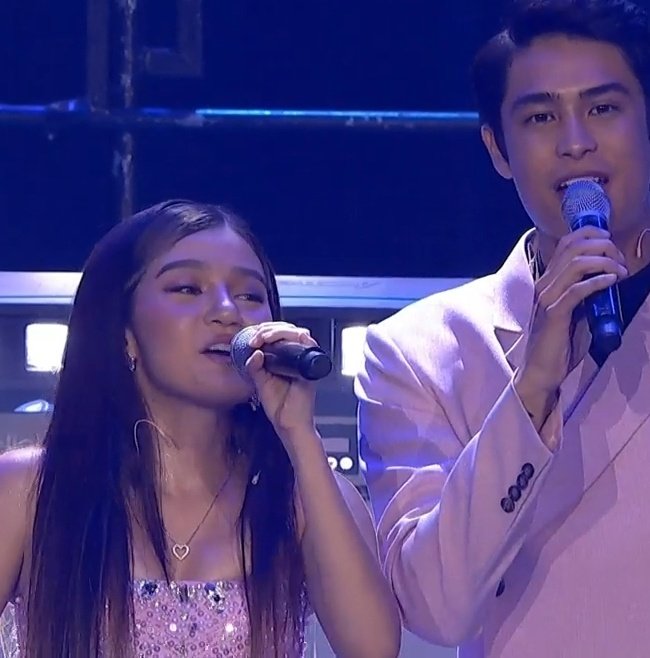 literal na "im carrying your love with me". this photo shows kung gaano kahalaga kay Belle yung kwintas na suot nya. 🥺

#DonBelle
#DONBELLEmpire