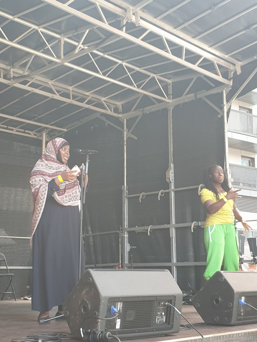 NewhamUnlocked's tweet photo. We've had some great performances from @sami_rhymes and @mohaguewel and up next is @EastLondonDance!
Come on down to Rathbone Market, we're here until 6pm! βοΈππ
#newhamunlocked #newhamumlockedfestival #newham #rathbonemarket #canningtown @NewhamLondon @rokhsanafiaz https://t.co/OpHrvqnWux