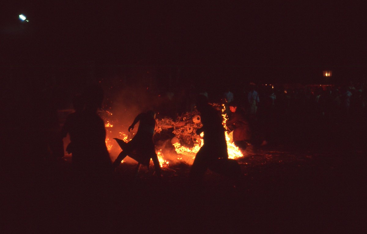 #鹿島神宮　提灯まち　2012年
今年は中止だそうです。
#camera:#ZeissIkon
#lens:#CSonnar50mmF1.5
#film #FUJI #PROVIA400
#茨城 #鹿嶋市 #東国三社 #祭り #filmcamera #photo  #一宮 #常陸国