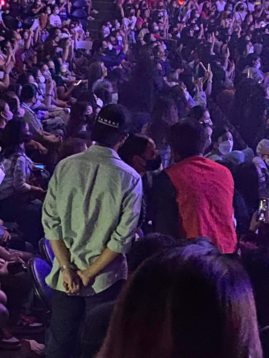 dbeynnaa's tweet photo. Hi ate ella and kuya enrique,hannah and benj also 

DONBELLE PHIHNOMENALConcert

#DONNYnatingTheBigDome
#BELLElazingTheBigDome https://t.co/9Bsj3d0Via