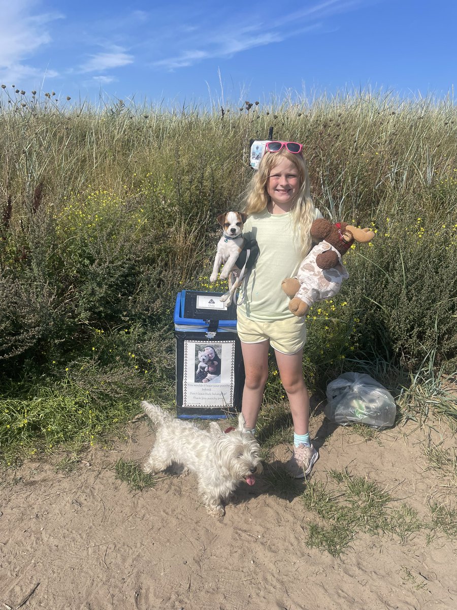 waddells74's tweet photo. Almost done changing all my bins… yeah!… #SaveDaphnetheDolphin 🐬 #BBCMakeADifference #cambois #Blyth #NORTHUMBERLAND @KoastRadio @bbcnewcastle @mcsuk @KeepBritainTidy @des_farrand @CapnSasquatch @endelstamberg @TaroIstok @stephenlloyd192 @Foxychicken45 @Chivers67 https://t.co/QFkmt7Jgop