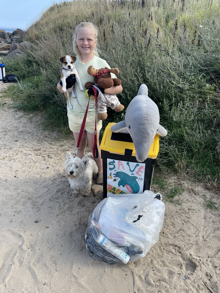 waddells74's tweet photo. Almost done changing all my bins… yeah!… #SaveDaphnetheDolphin 🐬 #BBCMakeADifference #cambois #Blyth #NORTHUMBERLAND @KoastRadio @bbcnewcastle @mcsuk @KeepBritainTidy @des_farrand @CapnSasquatch @endelstamberg @TaroIstok @stephenlloyd192 @Foxychicken45 @Chivers67 https://t.co/QFkmt7Jgop