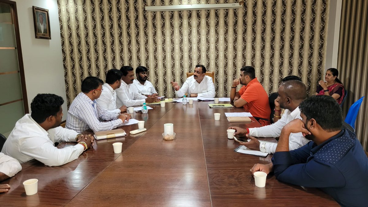 MRajkumarBNDCC's tweet photo. Bangalore North District Congress Committee President M Rajkumar held a meeting with Block Presidents and Ward Presidents of *Yeshavantpur Assembly Constituency* regarding the upcoming BBMP elections in his office.
@duttabhishek @rssurjewala @DKShivakumar https://t.co/238spfiDAK