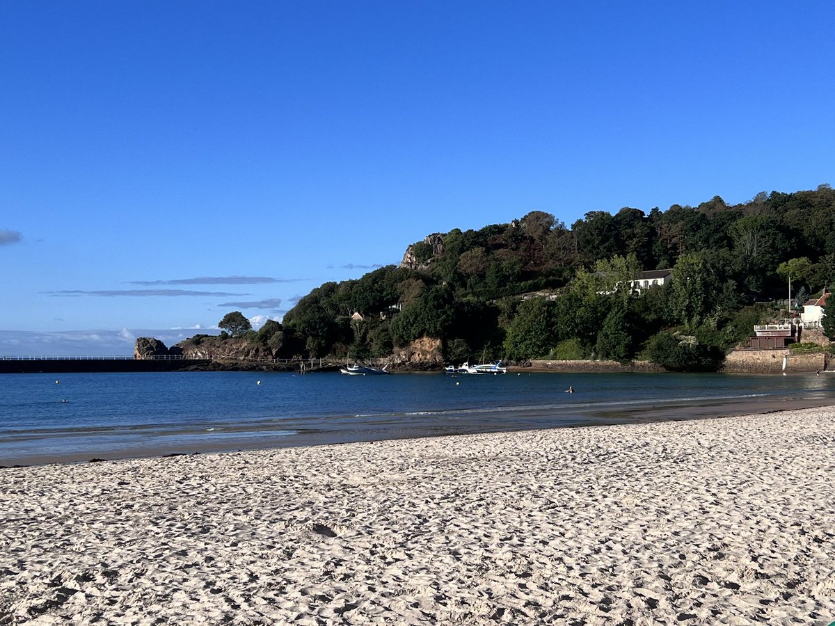 St Brelade’s Bay Association tweet media
