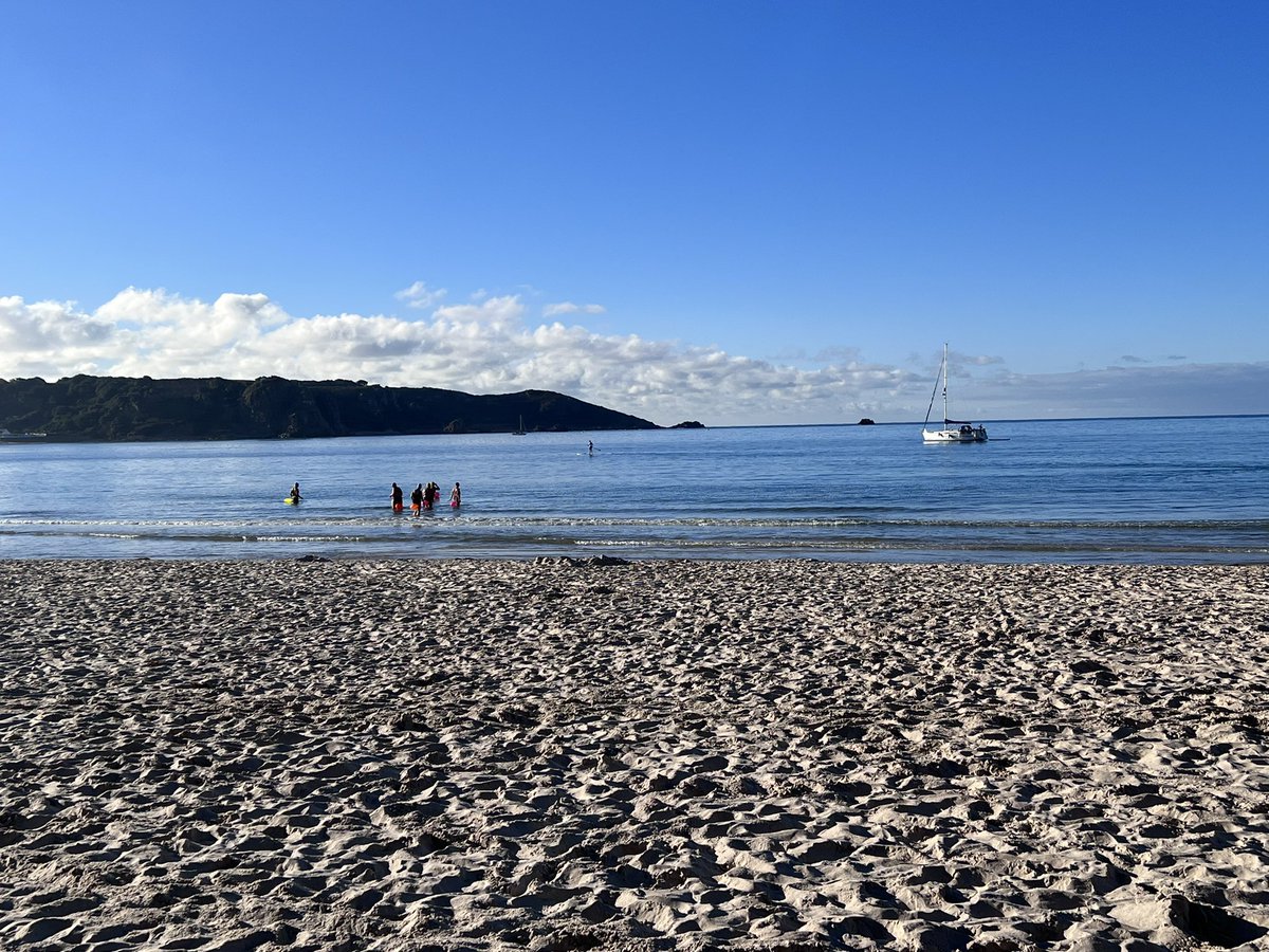 St Brelade’s Bay Association tweet media