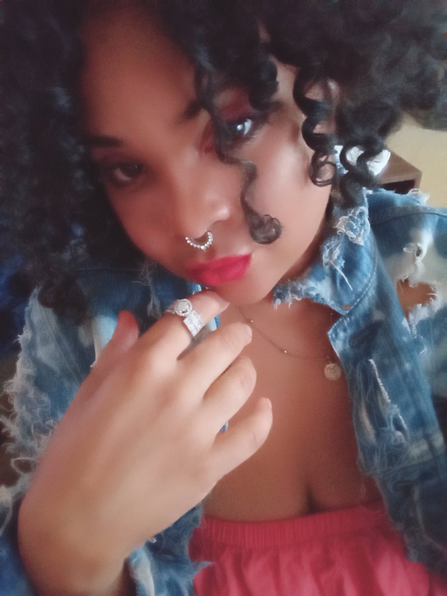 MccrayaHyman's tweet photo. 10.99 New content soon don't miss out.. Tonight by 9:30 enjoy https://t.co/4J69Eg6sPh

#fansmodel
#models 
#modellife 
#onlyfansmodel
#truefans
#model 
#modelling 
#modelphotography https://t.co/mSr7Mhoy9d