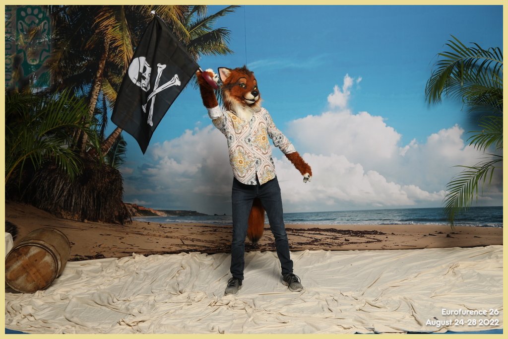 EF FursuitPhotoshoot tweet media
