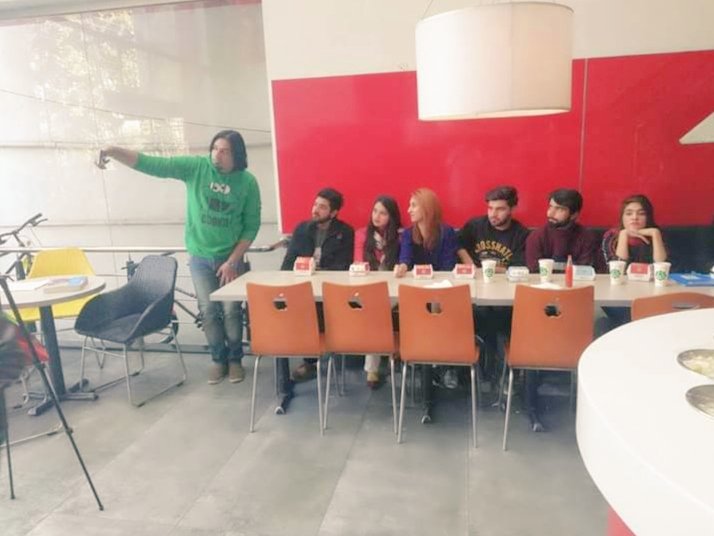 ZahoorMalia's tweet photo. Because, also the world of showbiz is not just black and white, good and bad.__ #Zahoormalia 
.
Onset TVC Shoot Brand #AFC #FastFoodbrand had a greattime with #Actors #models
@ZahoorMalia @galaxylollywood @bollywood_life @filmfare @Pakistanshowbiz @Pakistan @Twitter @instagram https://t.co/qm2BBLYE6V