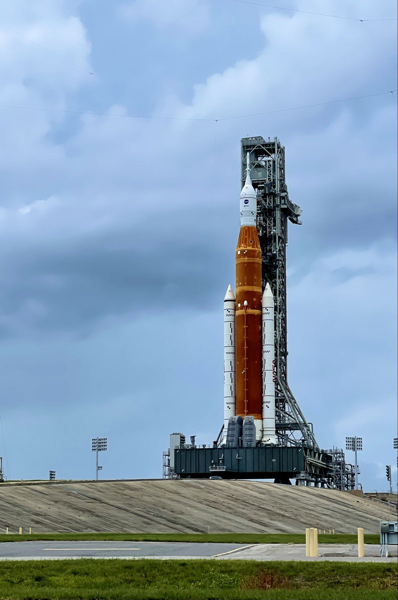 docraffi's tweet photo. Launch is still GO at 08:33! https://t.co/Rt2T40S2O3