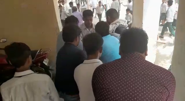तर्क वितर्क tweet media