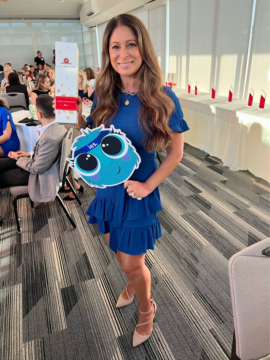 DanielleItani's tweet photo. @InnovativeES was named a Top 100 #BestPlacestoWork 2022 winner by @SDbusiness. Team #IES had a great time celebrating this amazing achievement at the awards ceremony. Thank you #SDBJ and congrats to all the winners! #IES #SanDiego https://t.co/HpQ2rhgxwE