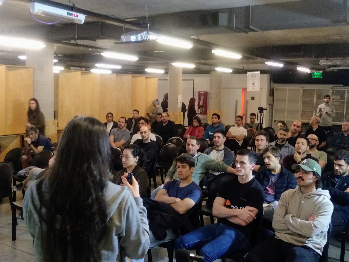 BitcoinAR's tweet photo. #LightningHackday 🚀🚀
Seguimos en @areatres con la charla "Banca #Bitcoin bajo un estándar de código abierto" y un taller para programadores sobre #LightningNetwork 🤯 https://t.co/scBDddLYRX