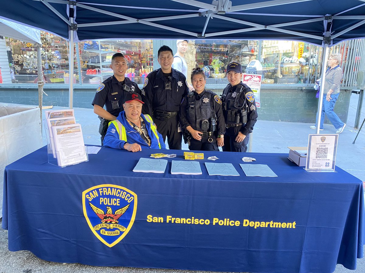 JoinSFPD's tweet photo. We are at #autumnmoonfestival today! Come find us @ Grant & Sacramento to learn more about job opportunities with SFPD. We got coloring books too. 😊🚔🥮 #sfpd #joinsfpd #safetywithrespect https://t.co/ar2FDBIBfN