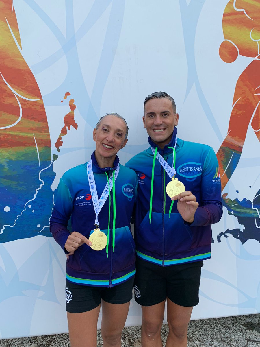 ClubMediterran3's tweet photo. @RFEN_Oficial @cgonyalons @esportsIB @FranciscoDucros @rafanavarroRA @IMEPalma @fbnatacion 

Nuestro dúo mixto, !!CAMPEONES DE EUROPA MASTERS!!!🥇
Porque Elsa y Toni no sabían qué podían conseguirlo hasta que lo han intentado 

Enhorabuena a NUESTROS CAMPEONES
❤❤❤🥇🇪🇦🇪🇦🇪🇦🧜‍♀️🧜‍♂️ https://t.co/bd12hdqSsa