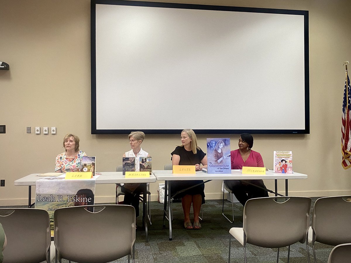 scbwilams's tweet photo. Young Adult panel at the Jane O’Brien Chatelaine Westbank Library 📚 with @EskineLeah @lauramichaud  Madaline (M.H.) Herlong and Michelle Jackson 📚⚜️ https://t.co/dVAS8AgI8q