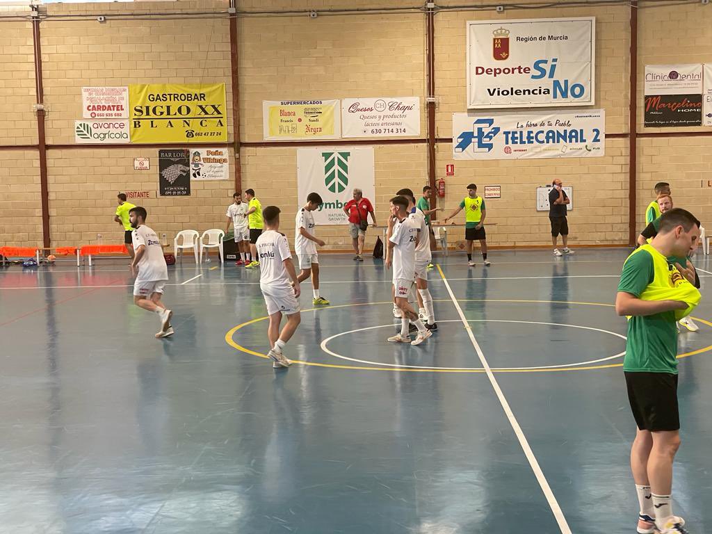 CFS_Pinatar's tweet photo. Hola, Hola! 👋🏼👋🏼 @BlancaFS4!! Un placer visitar vuestro pabellón! En breve iniciamos la #CoPresidente @ffrm_es !! #GoPinatar #GoZambú 💙⚽️💚 https://t.co/GnkoPPjw5k