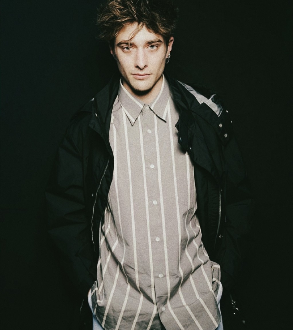 ᅠ
ᅠ
ᅠ
     ‘Love is something eternal- the aspect may change, but not the essence.’ 🎢

                                #NikkindiWedding 
                                   📌 sıx ꜰʟᴀɢs, ᴄᴀ.
ᅠ