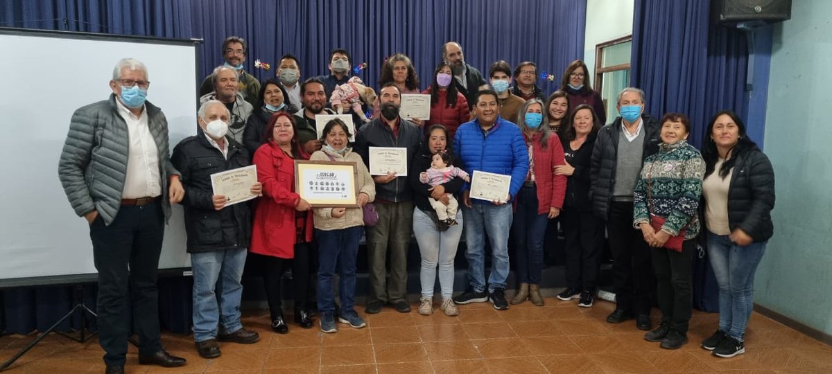 Anoche fuimos parte del cierre de los cursos de formación de Educar Dignidad, agradecemos la invitación para poder compartir nuestra visión como pueblos indígenas y del contenido de sus normas en la Nueva Constitución, por el reencuentro de nuestros pueblos.  Kausachum!
#Apruebo
