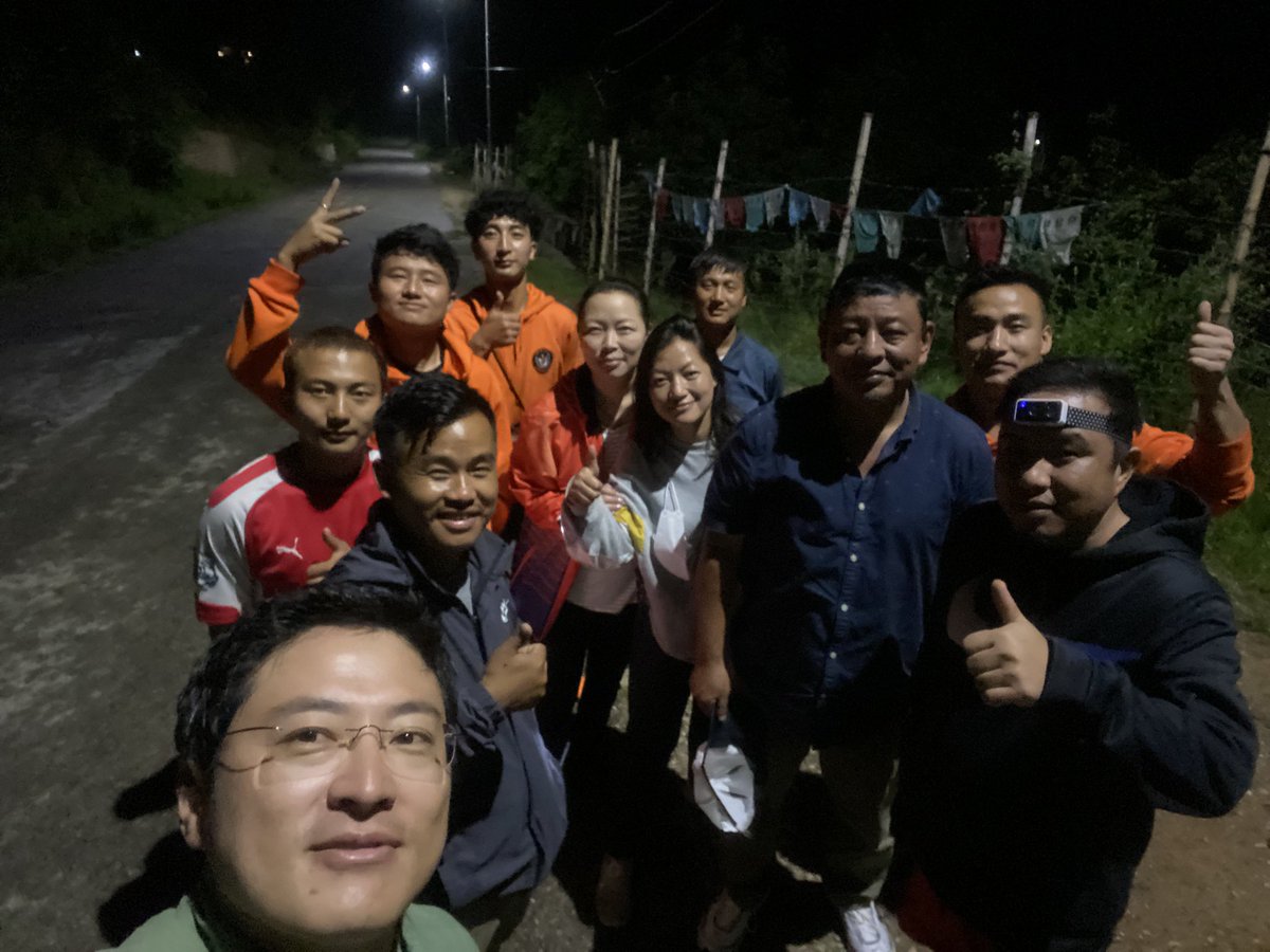 sangaykhandu's tweet photo. Team after a successful Pamtsho operation followed by another successful campaign at Kuenselphodrang #Bhutan #NADPM #desuung https://t.co/8xyWB28pQQ