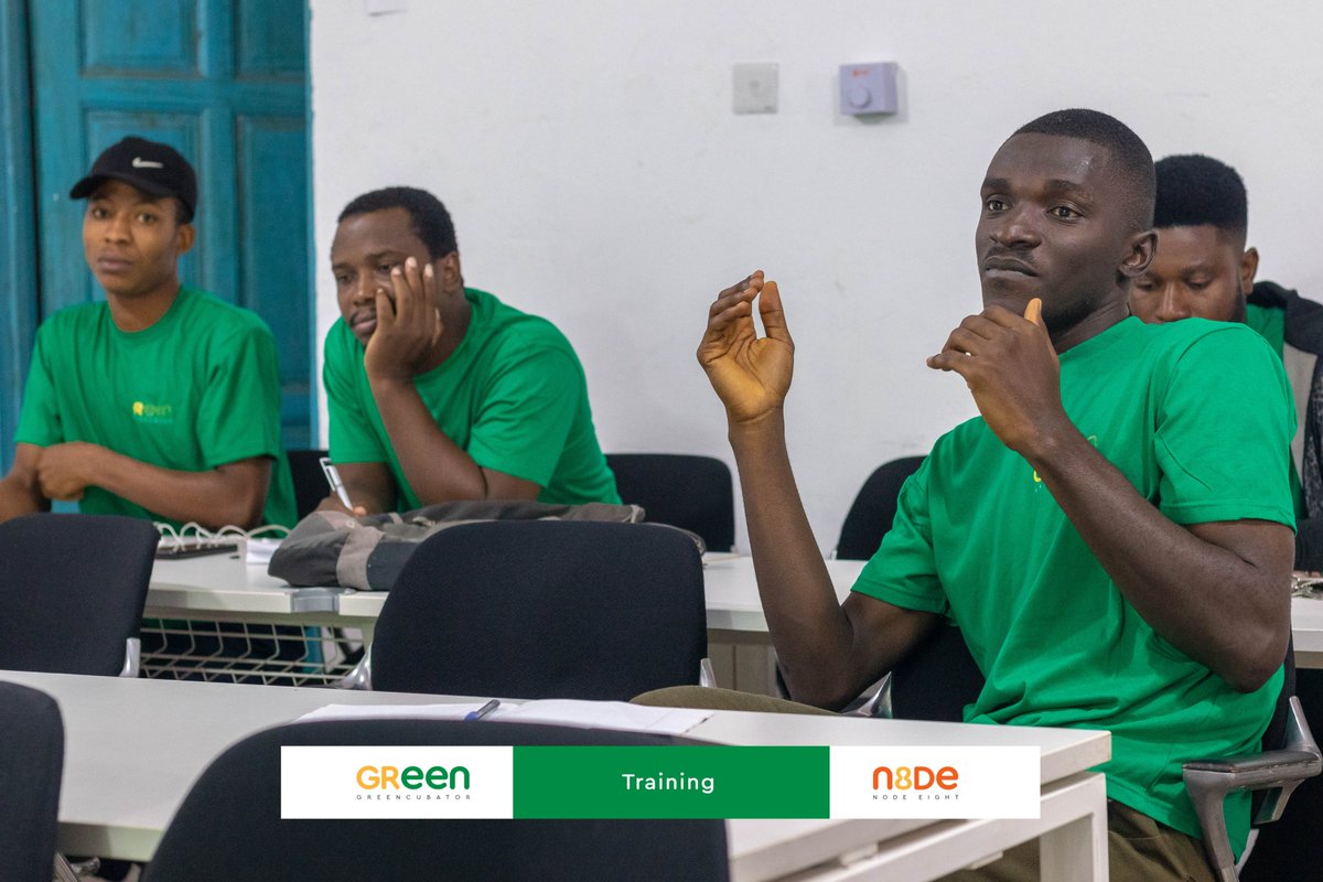 NodeEight's tweet image. 1/4
It&apos;s 3 weeks already… We are Getting Our Hands Dirty to put Food in Yours.
Here are the highlights of the first cohort of #Greencubator:

The first week was spent by the greencubatees clearing, plowing, testing the soil, &amp;amp; other farming-related tasks on their assigned