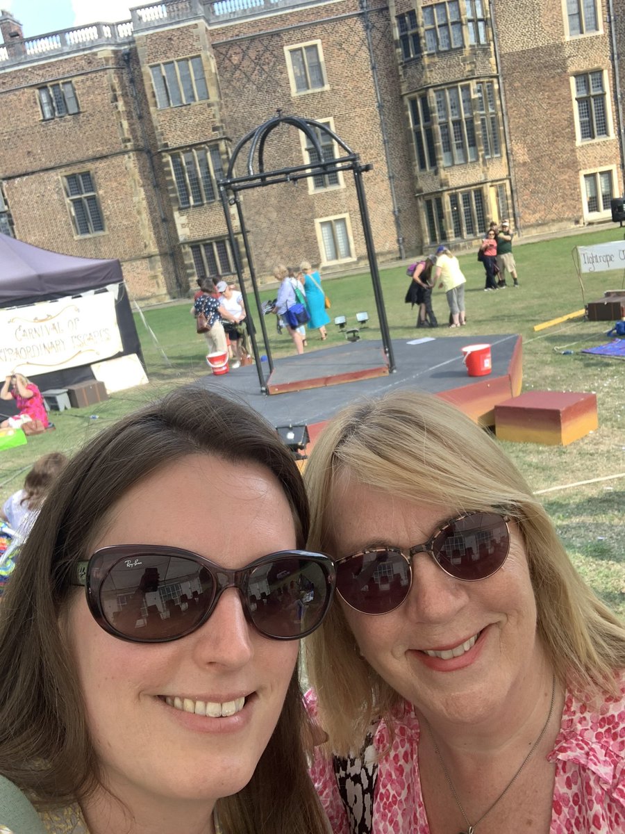 lastpieceparker's tweet photo. Had a great afternoon at Temple Newsam watching Jane Eyre @OutdoorPlaysUK https://t.co/fq1BhBVbLn