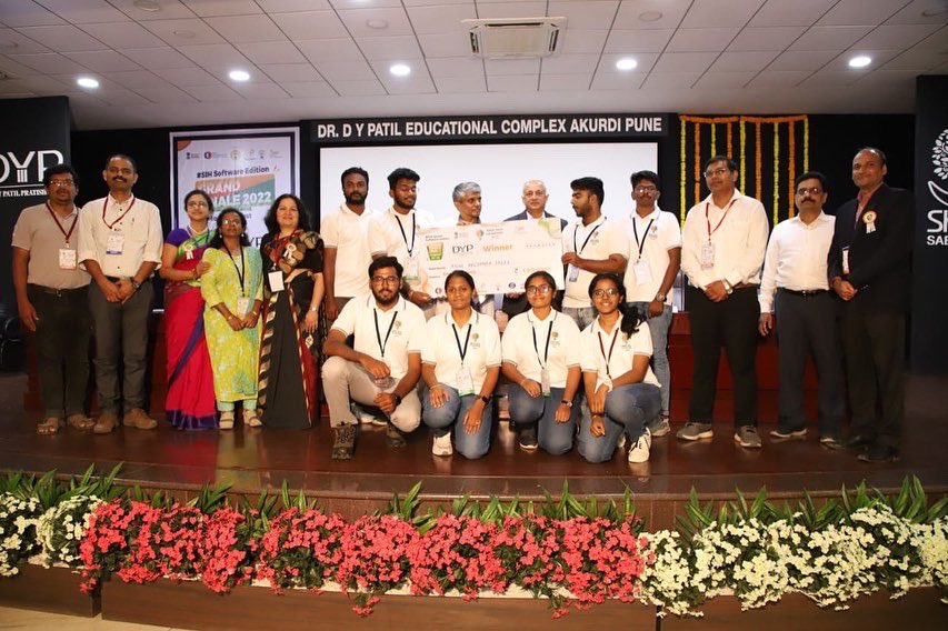 DYPCOE_AKURDI's tweet photo. The valedictory function of the Grand Finale of Smart India Hackathon 2022 and the Felicitation of Winners of SIH Senior and SIH Juniors at the Nodal Centre D Y Patil College of Engineering Akurdi was organised on 26th August 2022. https://t.co/v2KNHmb9vI