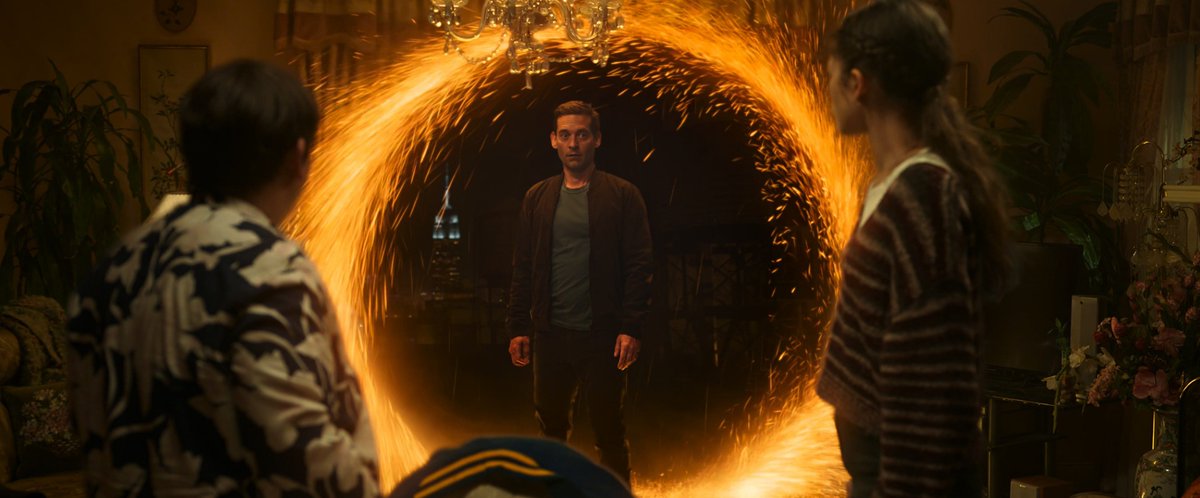 shots_mcu's tweet photo. Spider-Man : No Way Home (2021) [4K] https://t.co/nzqGKdYjRO