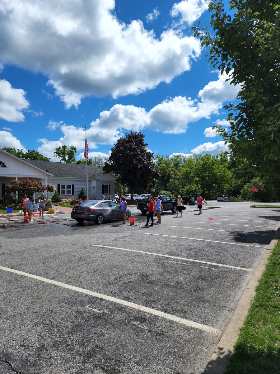 VVGSwimDive's tweet photo. Bird poop? Off roading? Just a dirty car? Come down to the village of Victor and get it taken care of by the mermaids. We'll be here until 3 today! 70 E Main St. https://t.co/n7cYSYIvkg