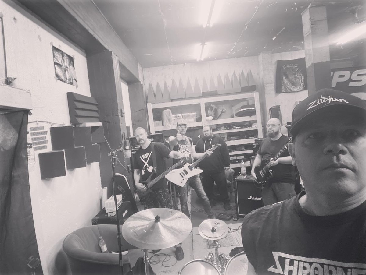 Shrapnel_Storm tweet media