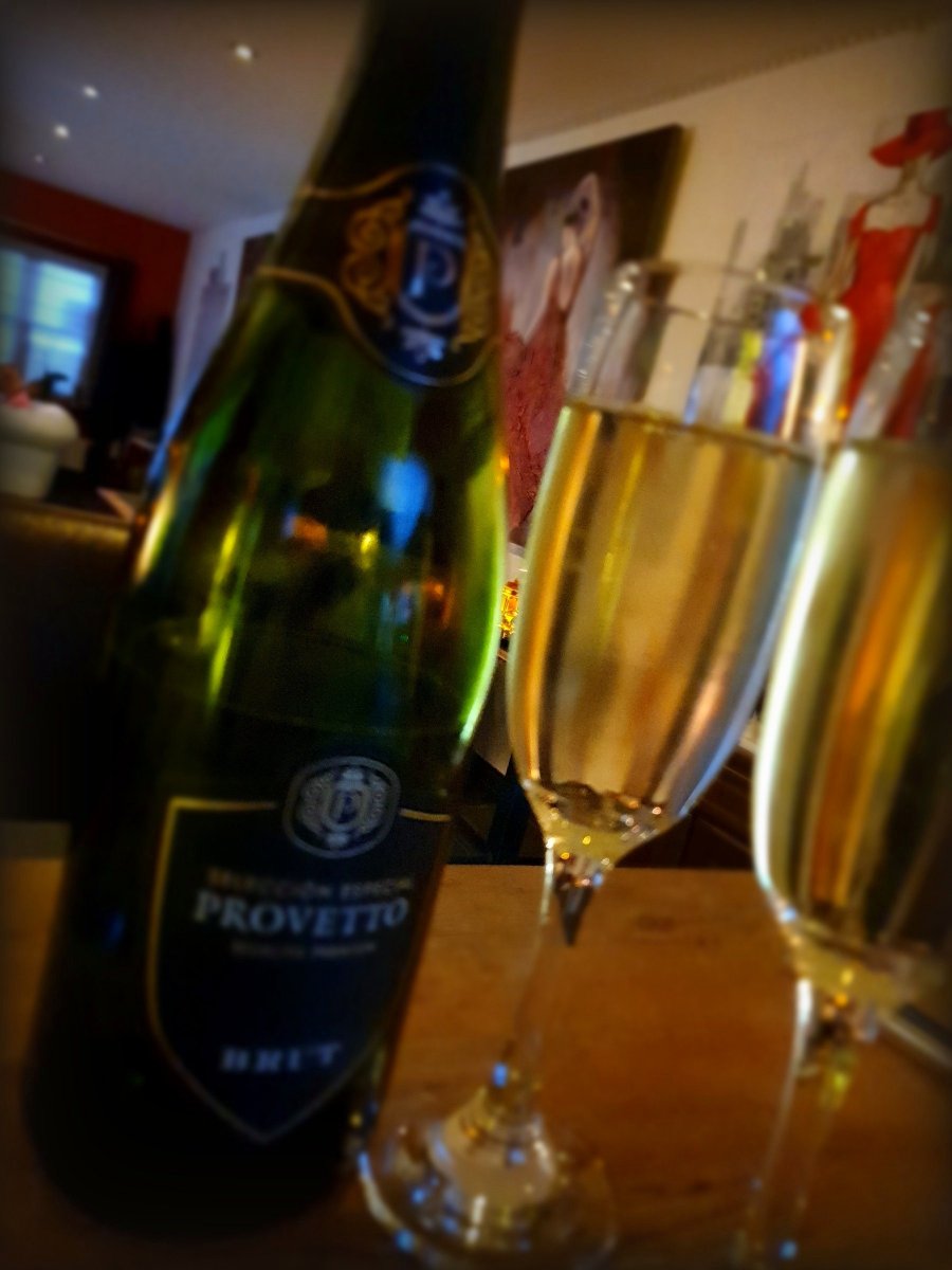 legoutsoiree's tweet photo. Klik leuk als je het leuk vindt de kletskes uit te drinken... #zomertuin #legoutsoiree - laatste kansen om deze zomer eens langs te komen ! 
https://t.co/2WWPAJdLP0 https://t.co/CREQPXsiQP