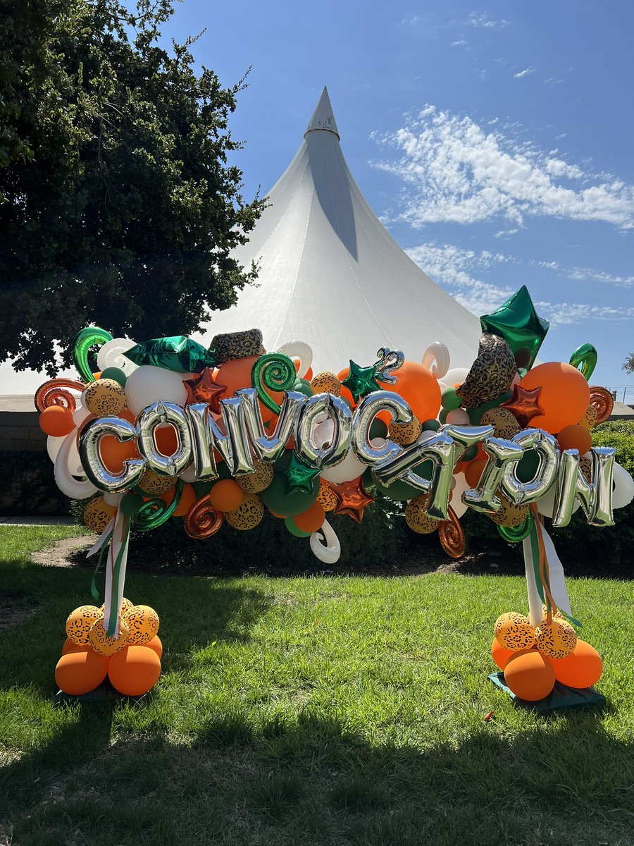 Mrs_Marin0's tweet photo. Week one of year two has come and gone. Grateful to be a #LeoForLife 🧡💚🐾 On my way to becoming the greatest School Counselor I can be! https://t.co/XH1Mn98cQp