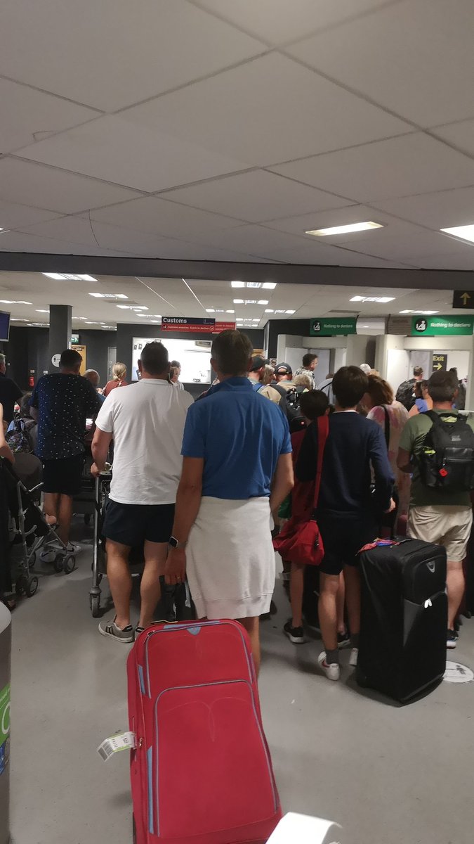 richbradley88's tweet photo. @LBIAirport absolute chaos, zero leadership and communication, been waiting 2hours for bags. Cheers https://t.co/DQHOR5N7Ry