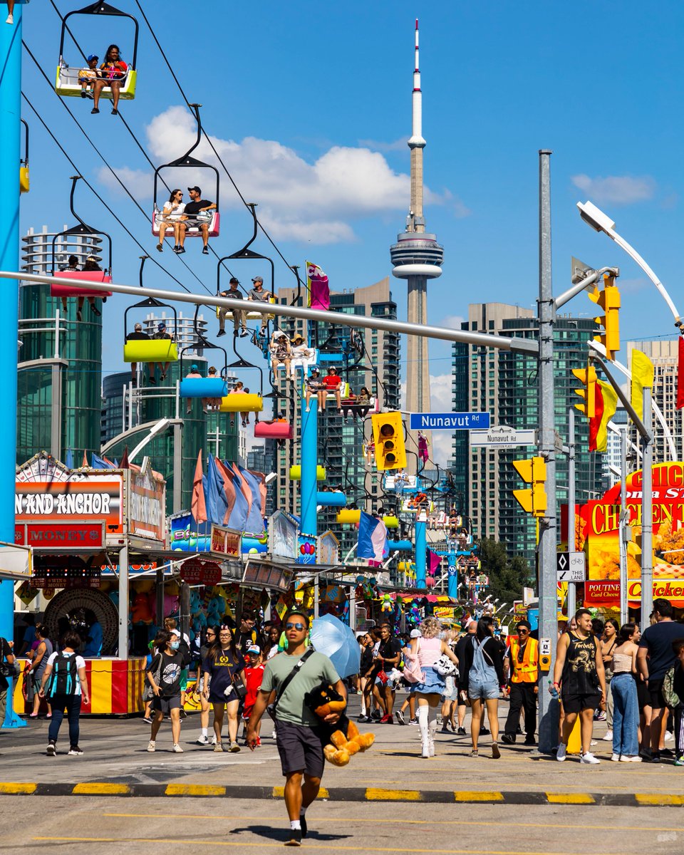 MWilsonMedia's tweet photo. Some shots I took at this year's CNE with my Canon R6 and RF 24-105mm f4 L IS USM lens.
#CNE #LetsGoToTheEx #ExPlaceTO #SkyRide #Toronto #The6ix #CNTower #Canon #CanonR6 #Photography https://t.co/xw3yHOkGuD