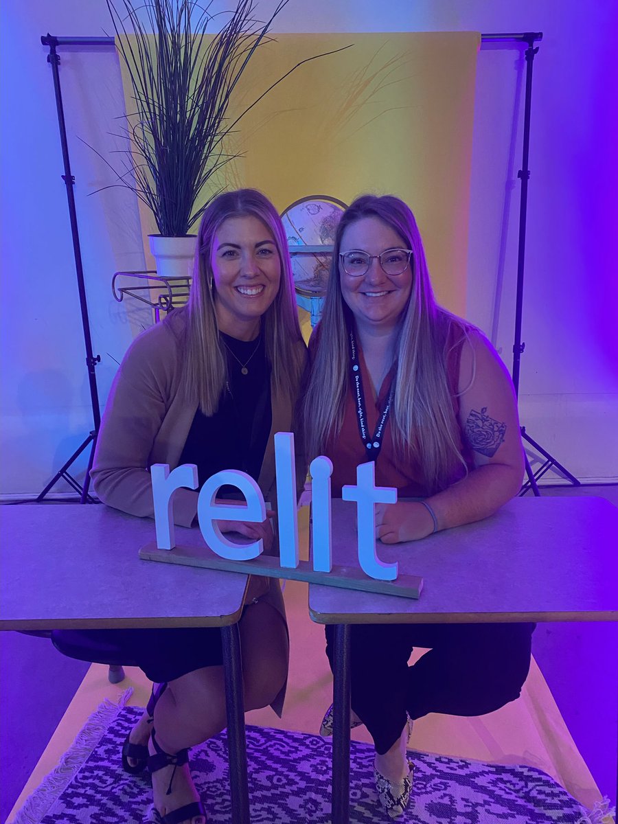 Thankful for teacher friends who also happen to be family! <a href="/MrsGoruk/">Carly Goruk</a> #relit2022