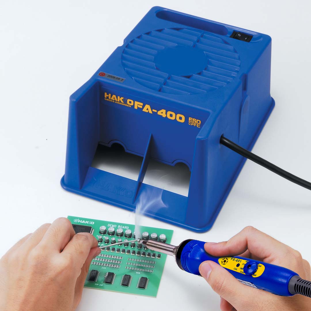 HakkoUSA's tweet photo. Don't forget to breathe. Keep your work area clean and safe with the FA-400 Smoke Absorber, sucks in fumes so you don't have to.
#hakko #hakkousa #fx601 #fa400 #solderingiron https://t.co/wwHakRn7p5