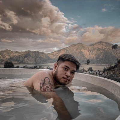 JojoPolanski's tweet photo. #FotoProfilBaru https://t.co/jm0nFcSe2j