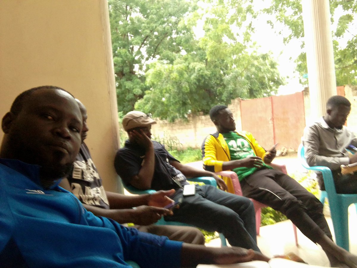 action commune tweet media