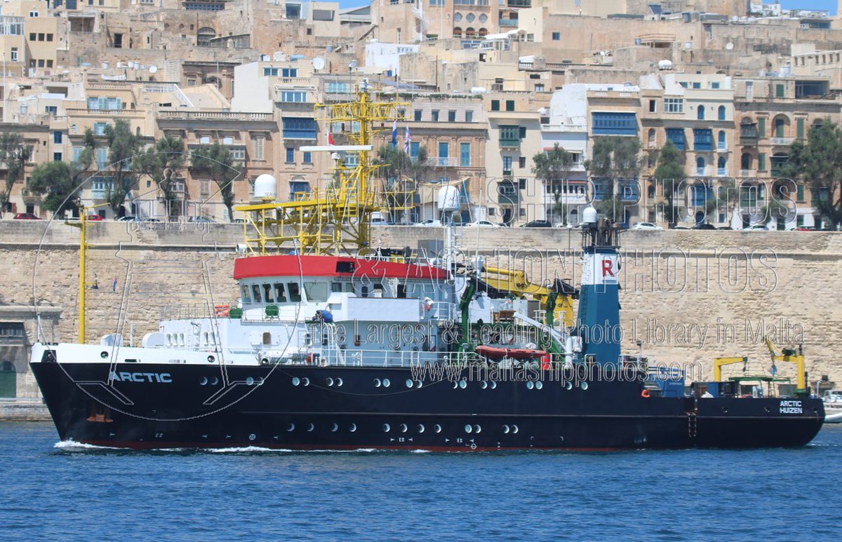 Shipguru's tweet photo. #Redwise #research_surveyvessel #ARCTIC #entering #grandharbourmalta - 27.08.2022 - https://t.co/nfgboxcB5B - NO PHOTOS can be used or manipulated without our permission @RedwiseMaritime https://t.co/awaggCKA7Q