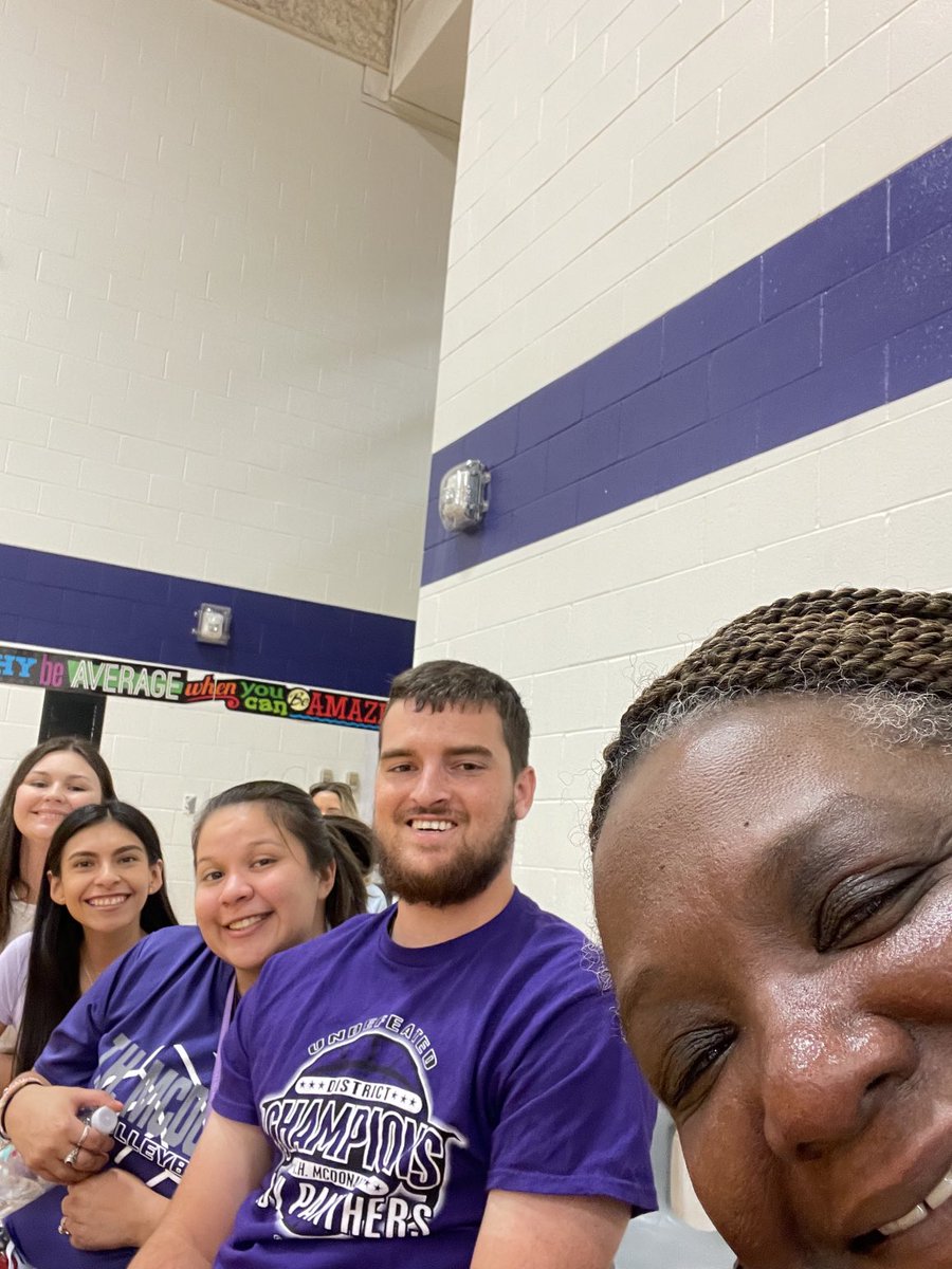 katyteacher1873's tweet photo. Having a great time watching our Lady Panthers beat HJH.  Way to go Ladies!  #PanthersForTheWin ⁦@MDJH_Panthers⁩ https://t.co/H0HNcU03Hl