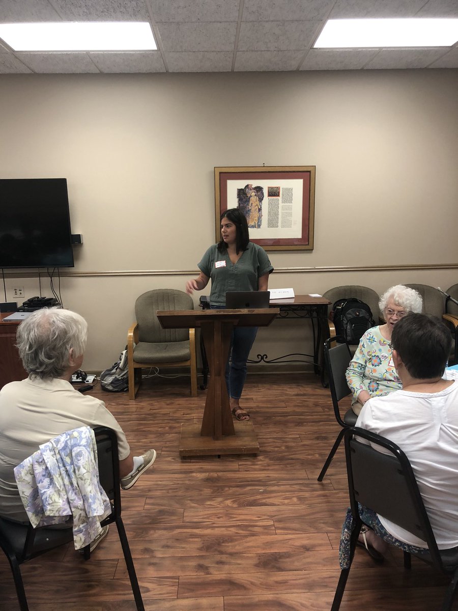 PaxChristiUSA's tweet photo. Speaking today w Pax Christi Memphis on #breadnotstones, spirituality of nonviolence @lauren_bailey96 https://t.co/tdWyd3zvny