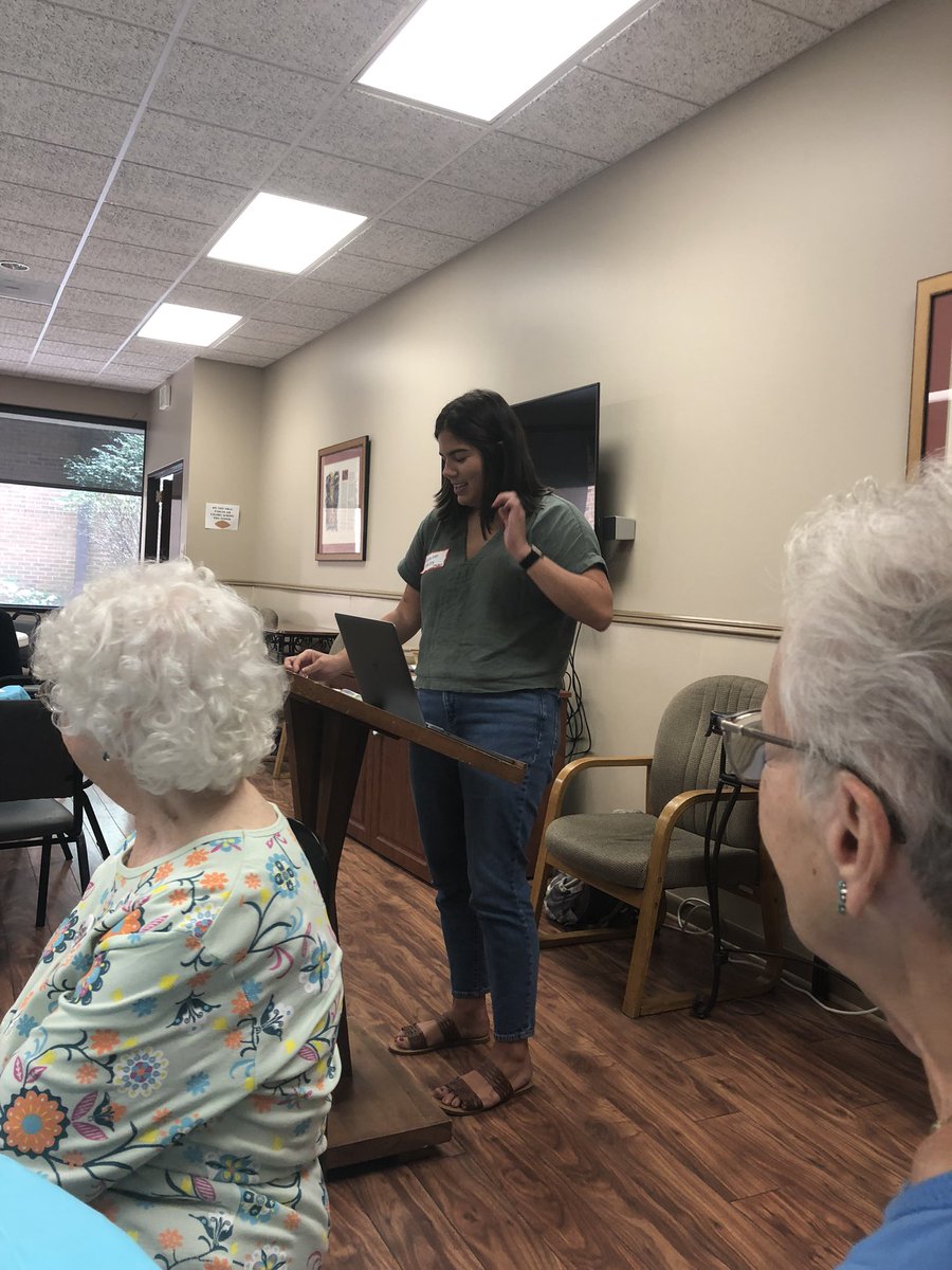PaxChristiUSA's tweet photo. Speaking today w Pax Christi Memphis on #breadnotstones, spirituality of nonviolence @lauren_bailey96 https://t.co/tdWyd3zvny