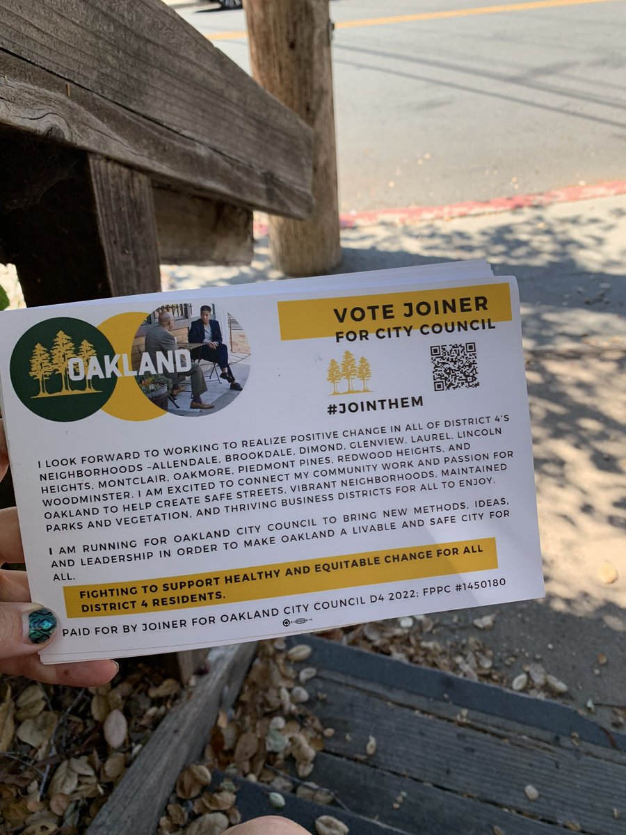 Woke up early so decided to finish my walk list for @ForNenna in #oakmore District 4. Damn these stairs 🥵 but it’s all good, cuz these views! Need reinforcements, I’m on vacation #JoinThem joinerforoakland.com