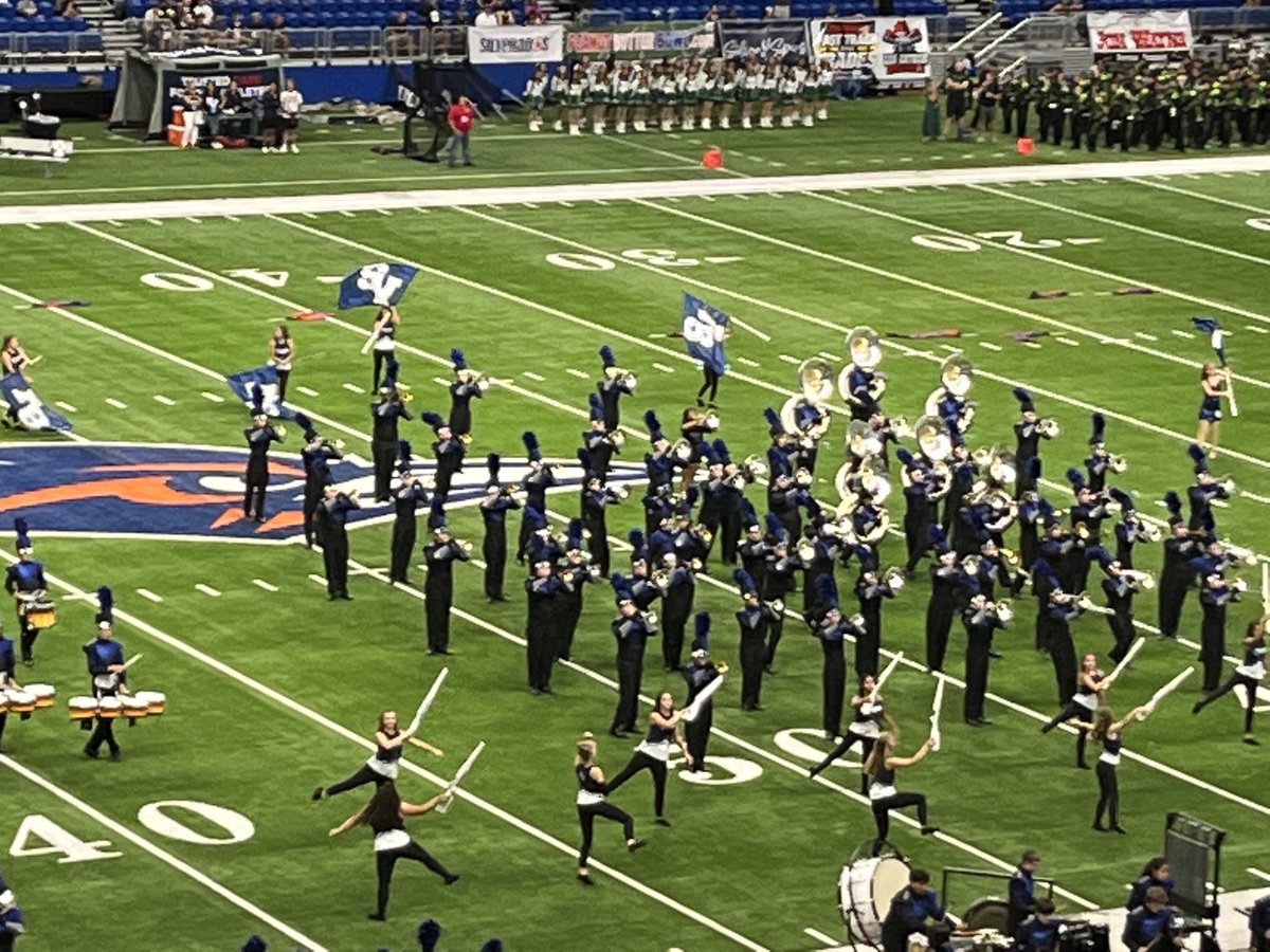 Amazing Halftime at the Alamodome from our Rangers! ⁦<a href="/mwahl281/">Michael</a>⁩ ⁦<a href="/schumanncarla1/">Carla Schumann</a>⁩ ⁦<a href="/cisdnews/">Comal ISD</a>⁩