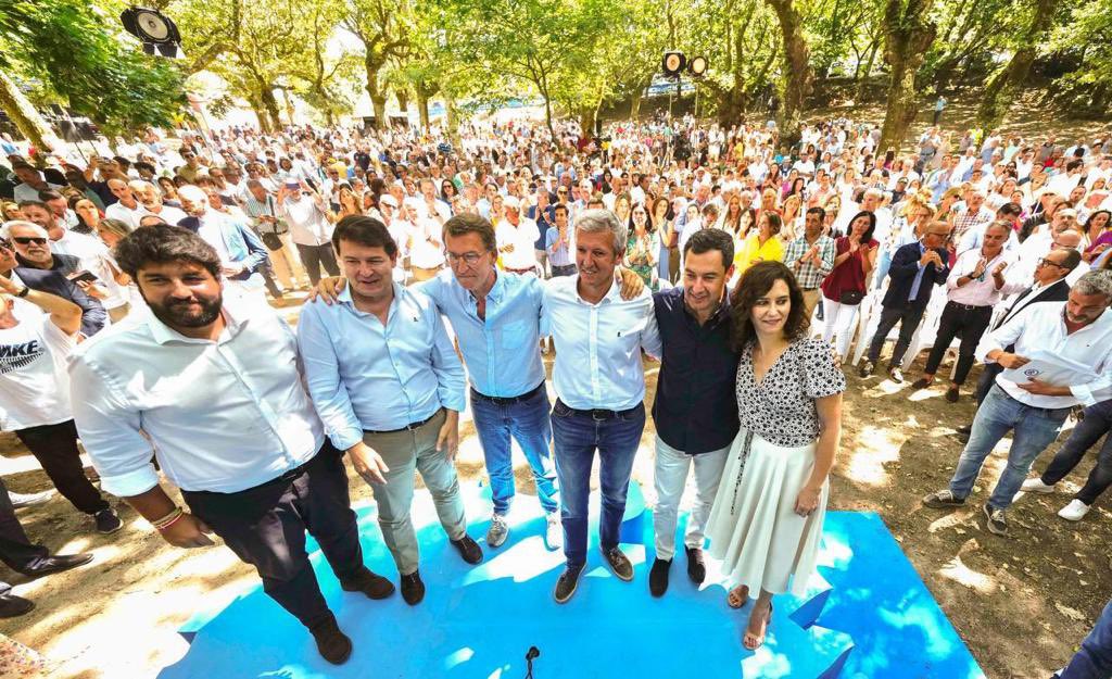 LopezMirasF's tweet photo. En @populares arrancamos un curso decisivo para cambiar el rumbo de #España de la mano de @NunezFeijoo. 

Somos la única alternativa: tenemos un proyecto fiable, de futuro y de garantía para todos los españoles. 

La #RegióndeMurcia seguirá ayudando a hacer posible ese cambio. https://t.co/MAc54BEUcd
