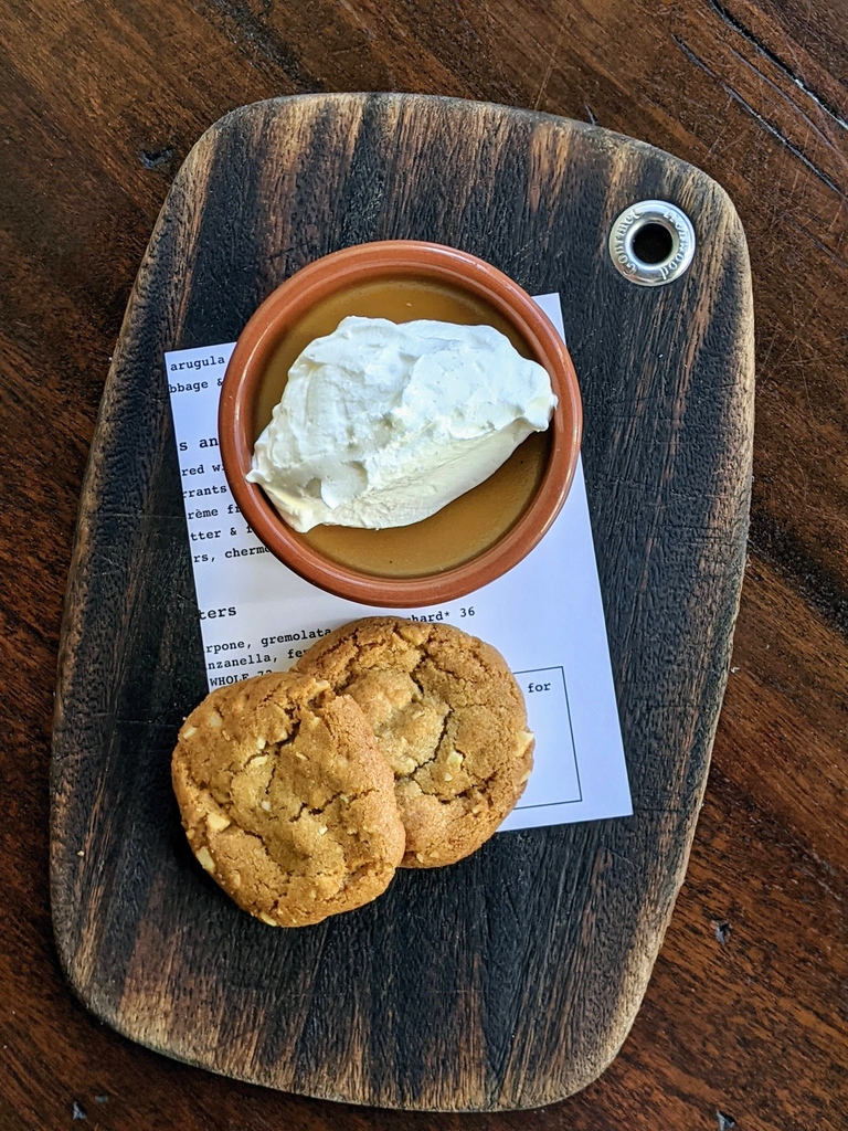 aocla's tweet photo. butterscotch pot de crème - crème fraîche &amp; salted cashew cookies

The perfect #Dessert for any day and a must for #NationalPotdeCrèmeDay 

#aoc #aocla #potdecrème #bestdessertever 

📷️ @blueladybugstudio https://t.co/uhTtRS2kwu