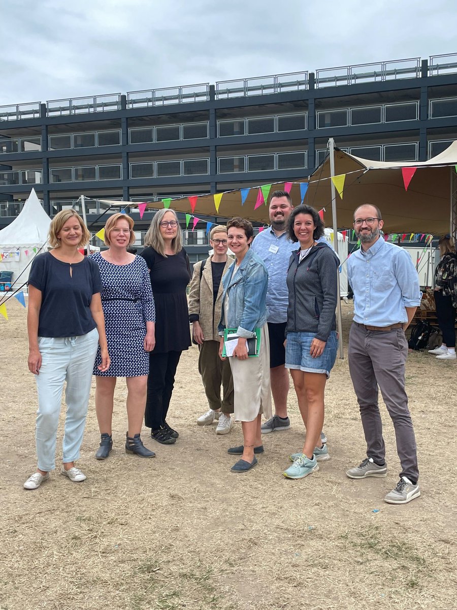 🥳 Herzlichen Glückwunsch an <a href="/alehaderlein/">Alexandra Haderlein</a> und die Relevanzreporter aus Nürnberg - die Gewinner unseres Pitch-Events beim <a href="/campfire_fest/">Campfire-Festival</a> für neue Ideen im Lokaljournalismus. Wir danken allen Teilnehmenden und der Jury (<a href="/paulinetillmann/">Pauline Tillmann</a> @journalismuslab <a href="/TobiasHa/">Toni D !!!!Di</a> <a href="/dok_jour/">Malte Werner</a>)