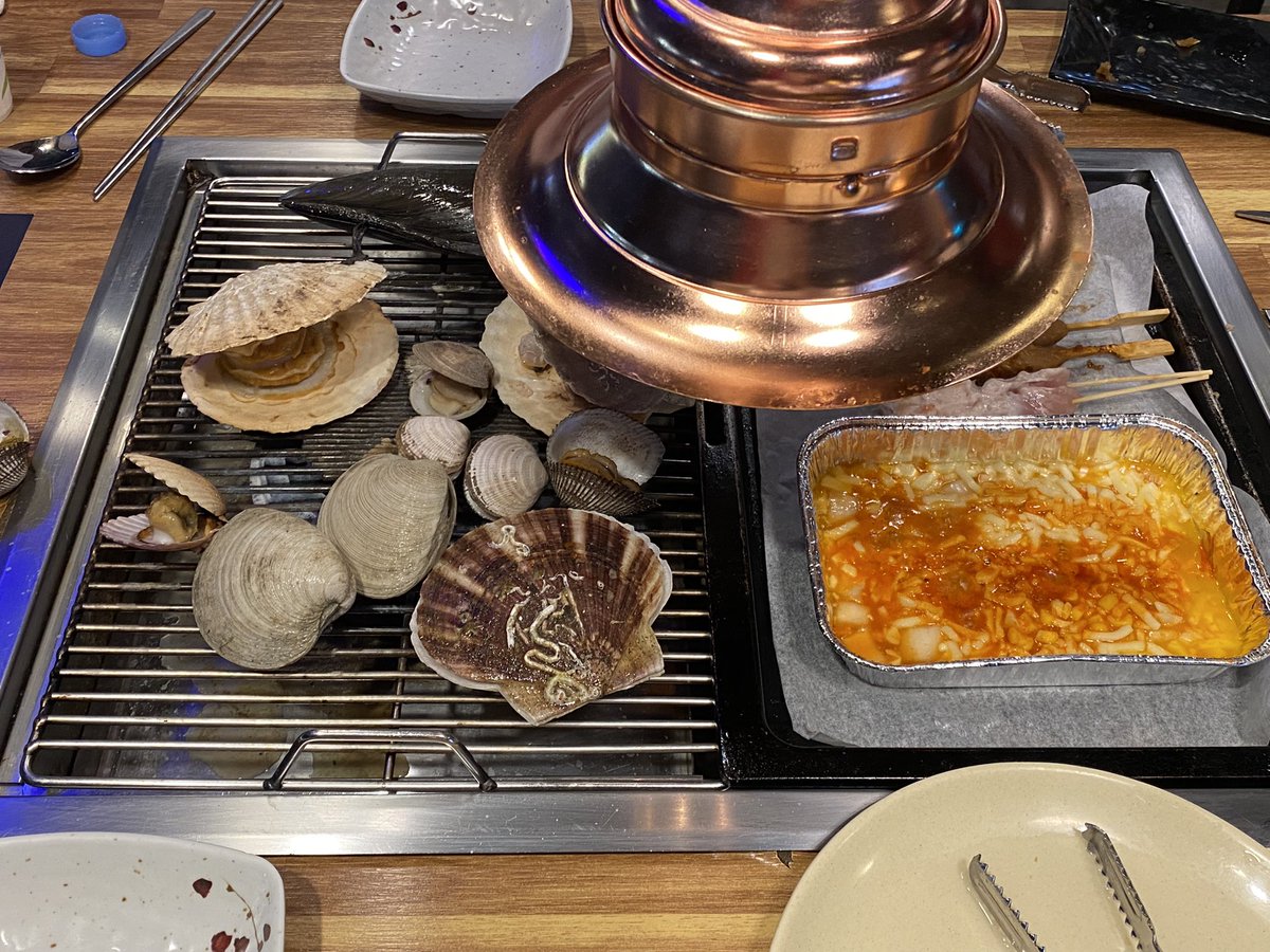 helloks6's tweet photo. 토요일에 할 일 - 모두 완료!

광안리 바다 보기
조개구이 먹기
노래방 가기
로아 하기 https://t.co/pYUuxf9msJ