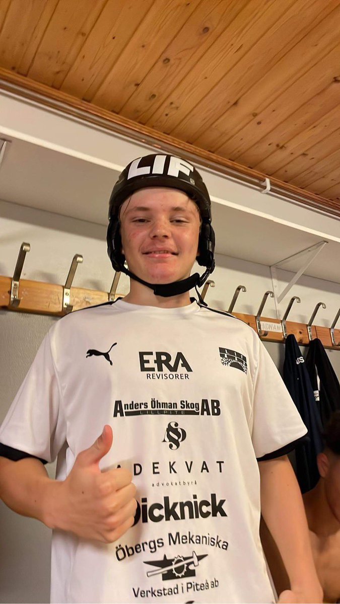 JAAAA! 

Otroooooligt viktig seger mot Unbyn med 3-2. Gustav hoppade in i slutet och räddade bollen på mållinjen! Målskyttar blev Girmay, Albag och Lindström 🖤🖤🖤

#lillpite #div4